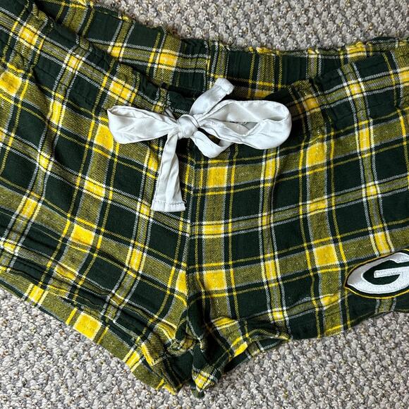 Cute vintage y2k low rise Green Bay packers micro plaid shorts - Picture 3 of 5